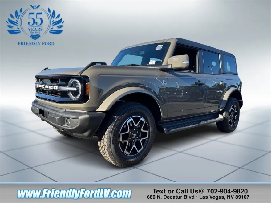 2025 Ford Bronco Outer Banks photo 1