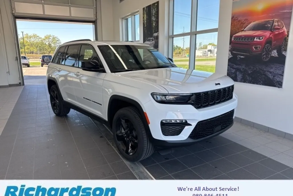 2025 Jeep Grand Cherokee Limited photo 1