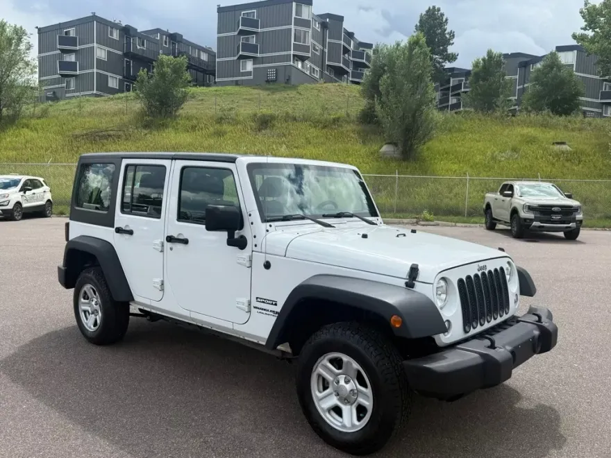 2018 Jeep Wrangler Unlimited Sport photo 1