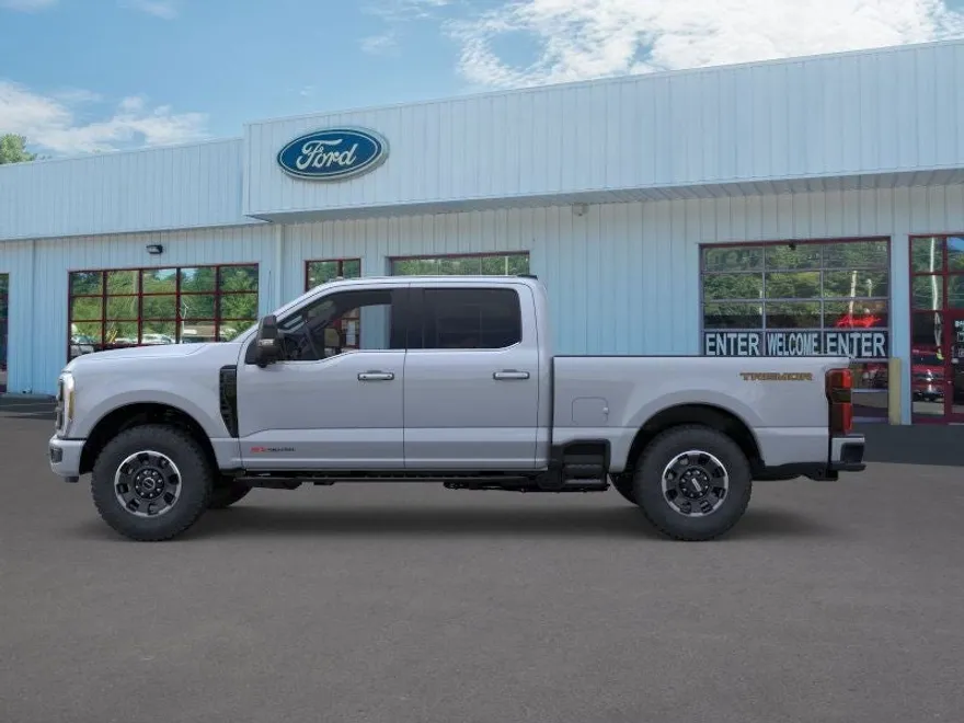 2025 Ford F-350 Platinum photo 1