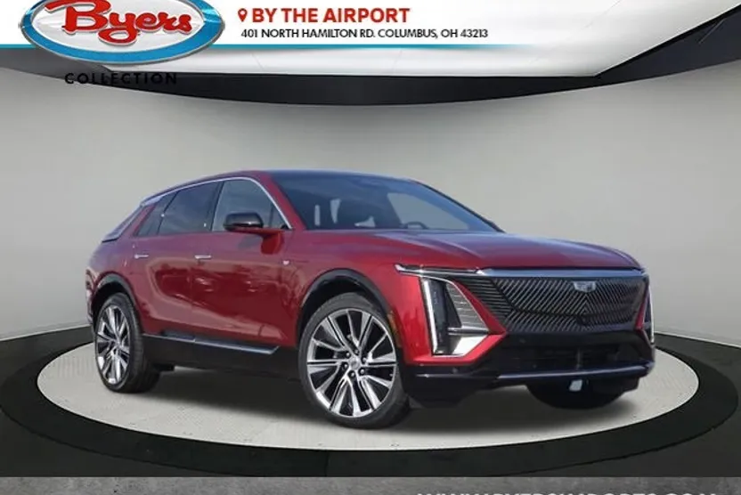 2024 Cadillac Lyriq Luxury photo 1