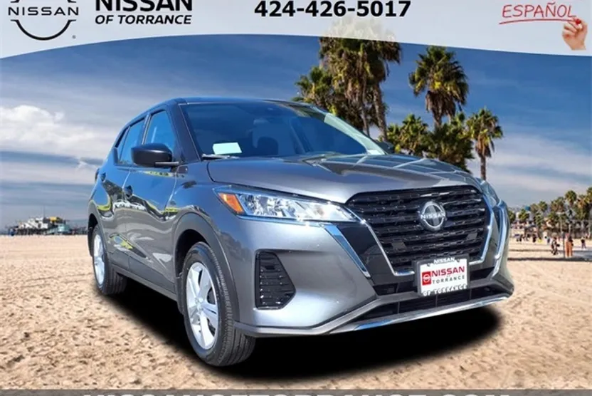 2025 Nissan Kicks Play S photo 1
