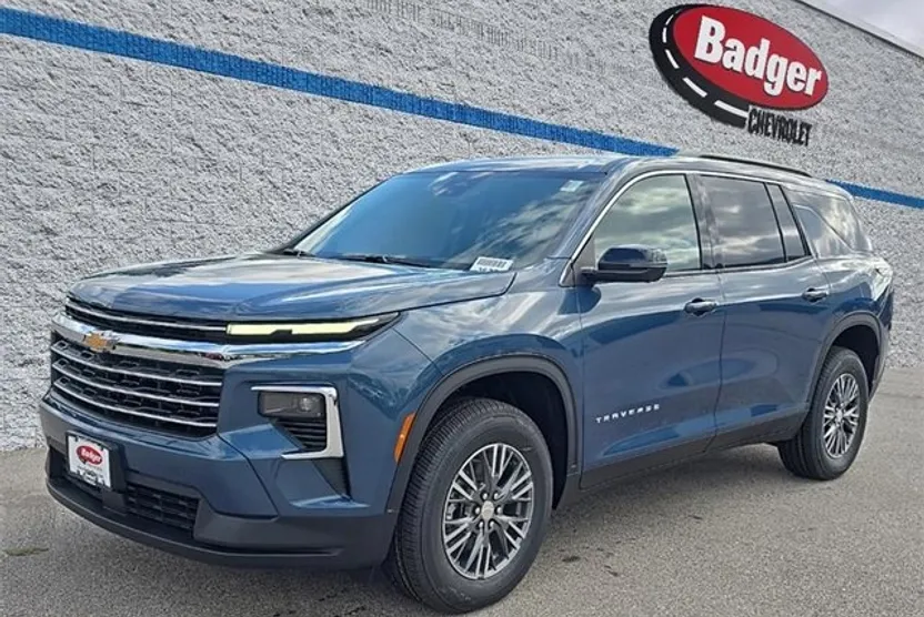 2026 Chevrolet Traverse photo 1