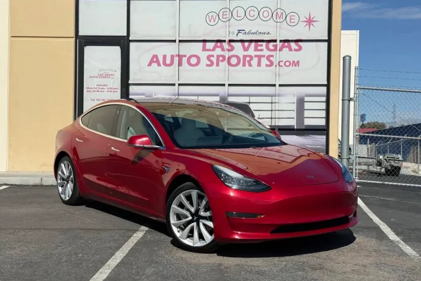 2019 Tesla Model 3 Long Range photo 1