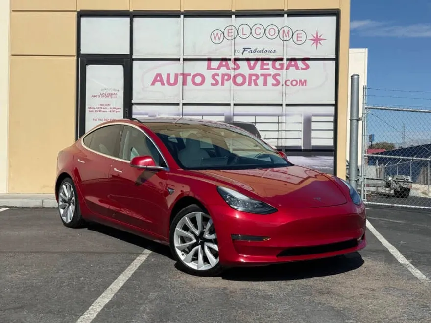 2019 Tesla Model 3 Long Range photo 1