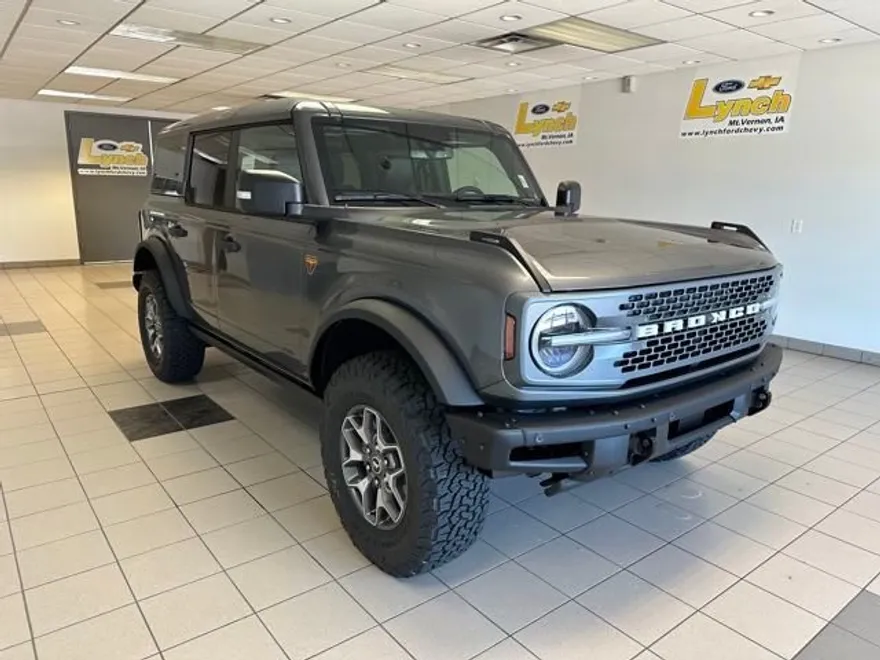 2025 Ford Bronco Badlands photo 1