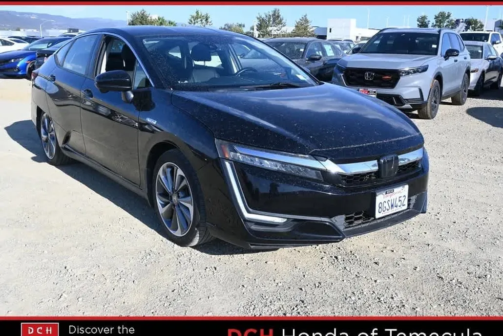 2018 Honda Clarity Plug-In Hybrid Touring photo 1