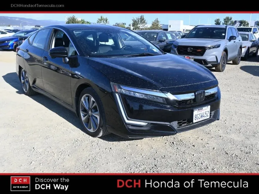 2018 Honda Clarity Plug-In Hybrid Touring photo 1