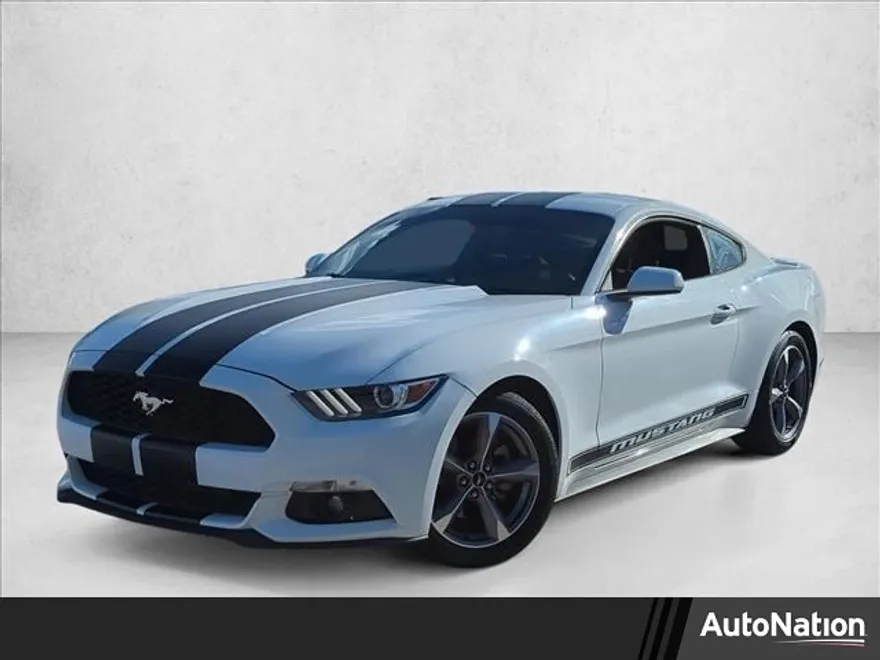 2017 Ford Mustang EcoBoost photo 1