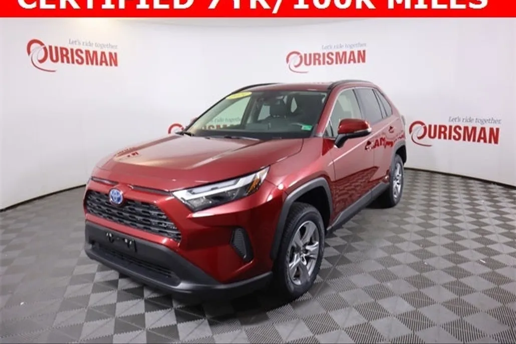 2024 Toyota RAV4 Hybrid XLE photo 1