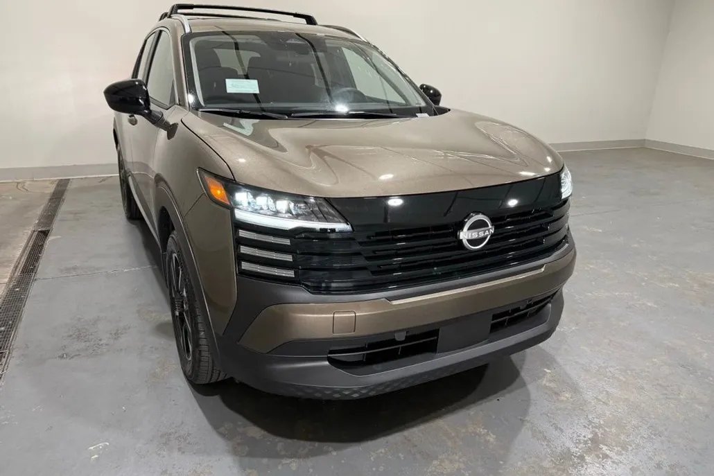 2026 Nissan Kicks SV photo 1