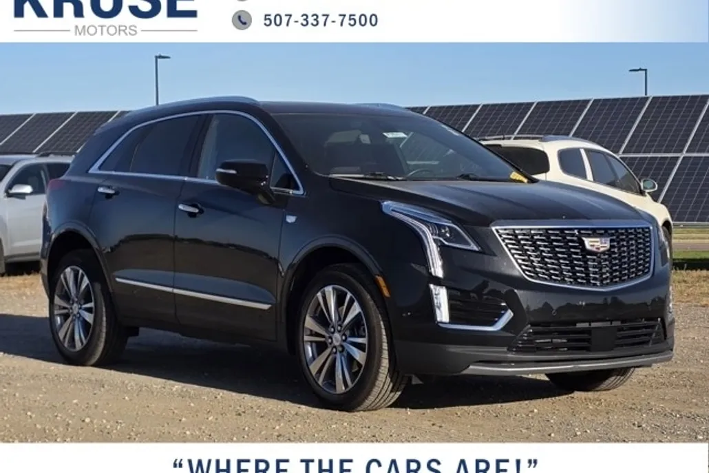 2023 Cadillac XT5 Platinum Premium Luxury photo 1