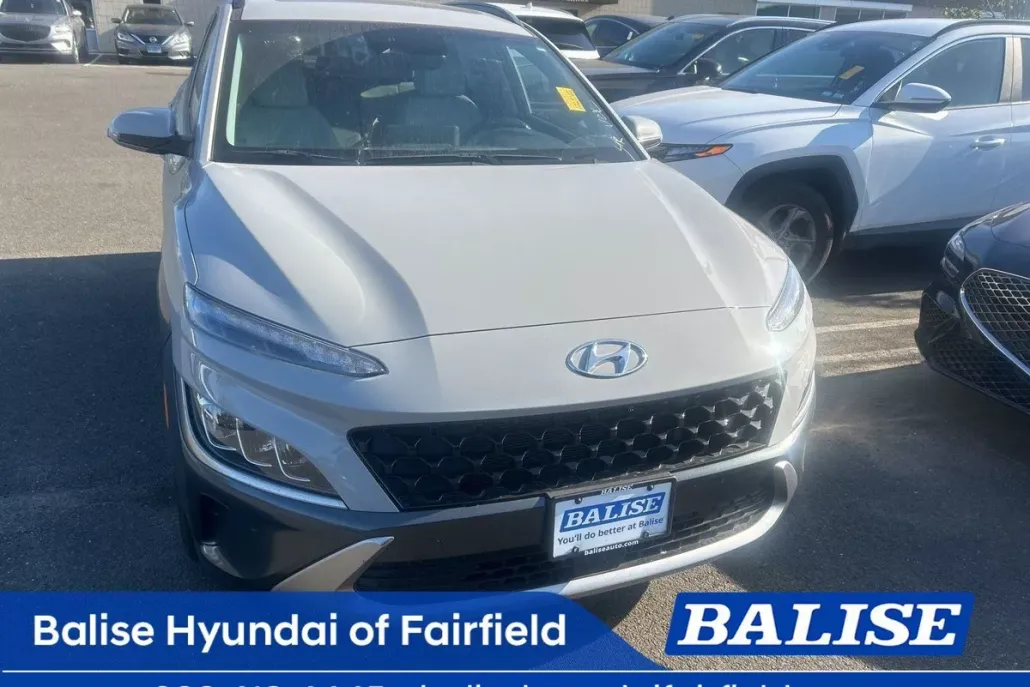 2023 Hyundai Kona Limited photo 1