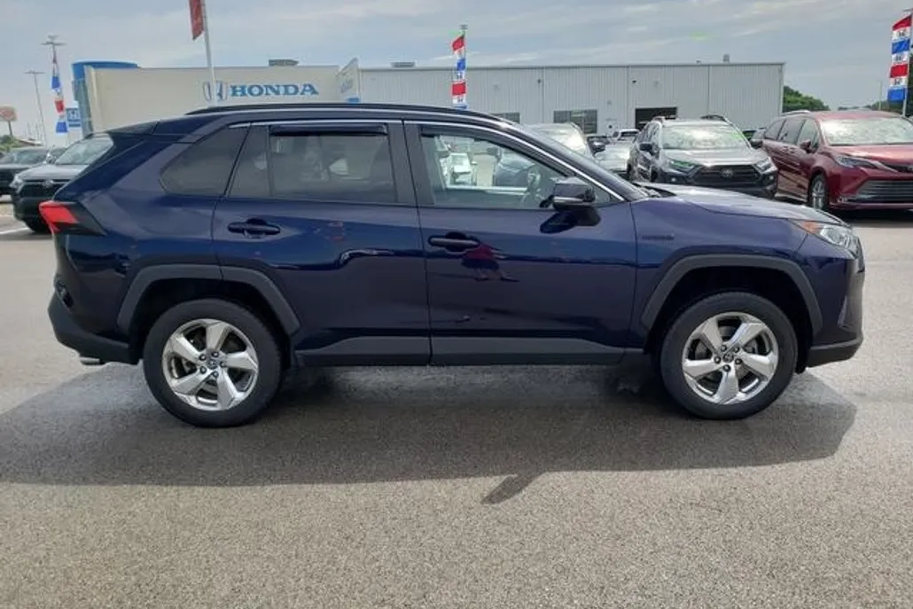 2021 Toyota RAV4 Hybrid XLE Premium photo 1