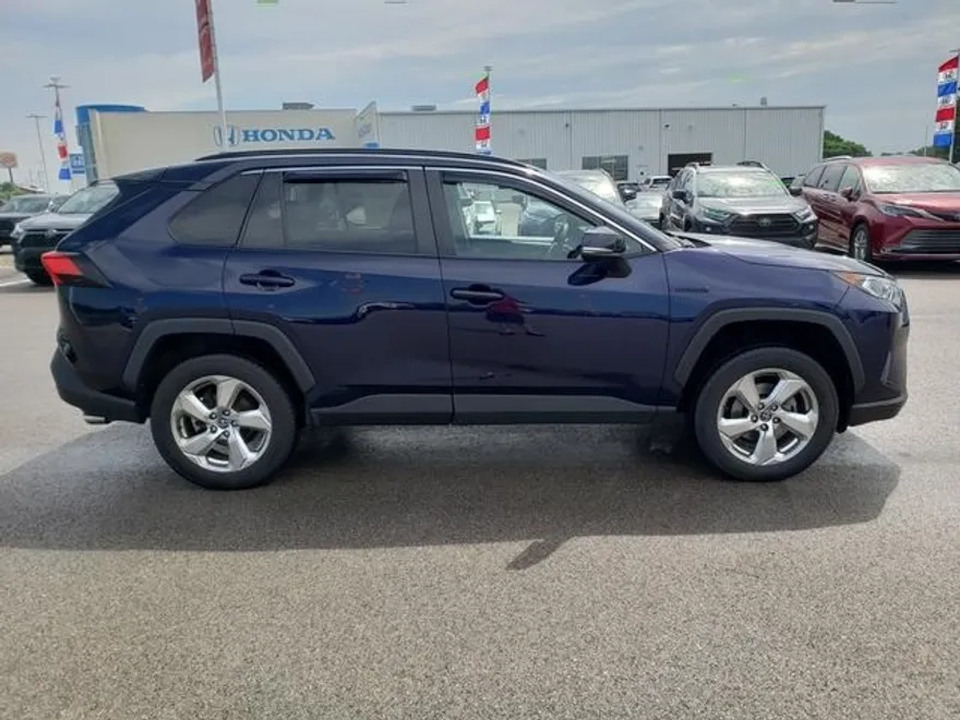 2021 Toyota RAV4 Hybrid XLE Premium photo 1