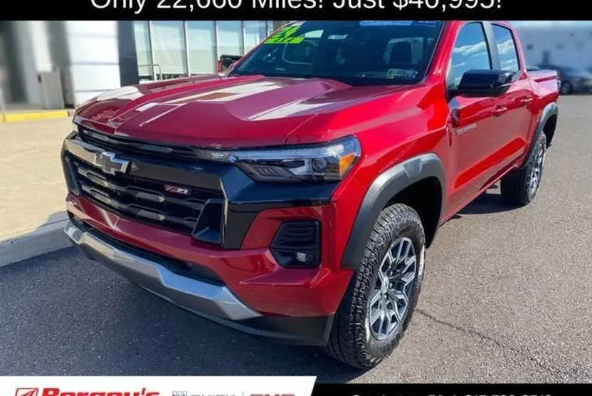 2024 Chevrolet Colorado Z71 photo 1