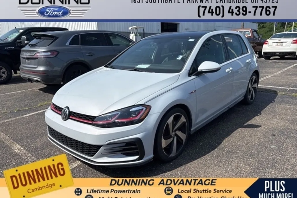 2020 Volkswagen Golf GTI SE photo 1