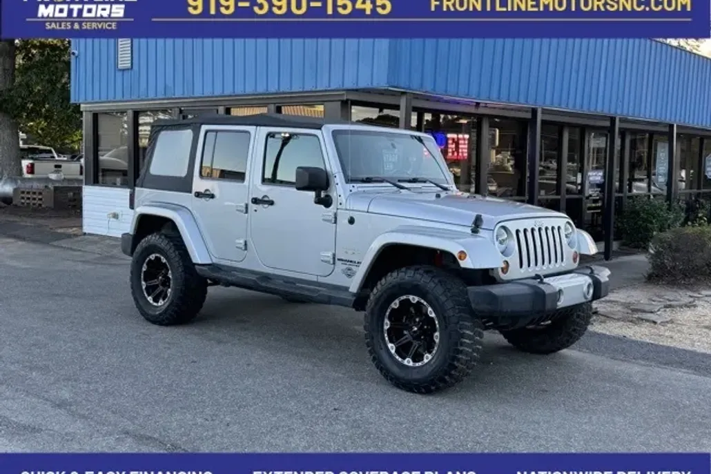 2012 Jeep Wrangler Unlimited Sahara photo 1
