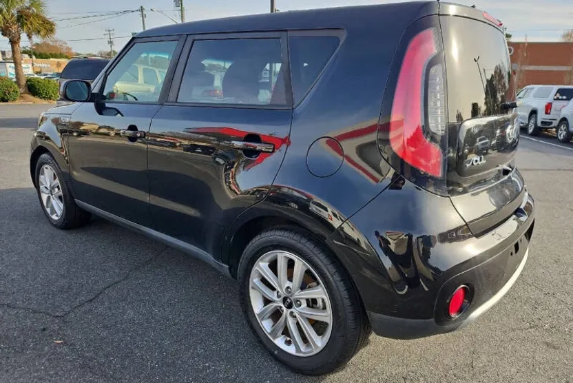 2018 Kia Soul photo 1
