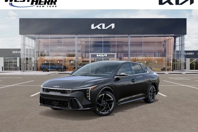 2025 Kia K4 GT-Line photo 1