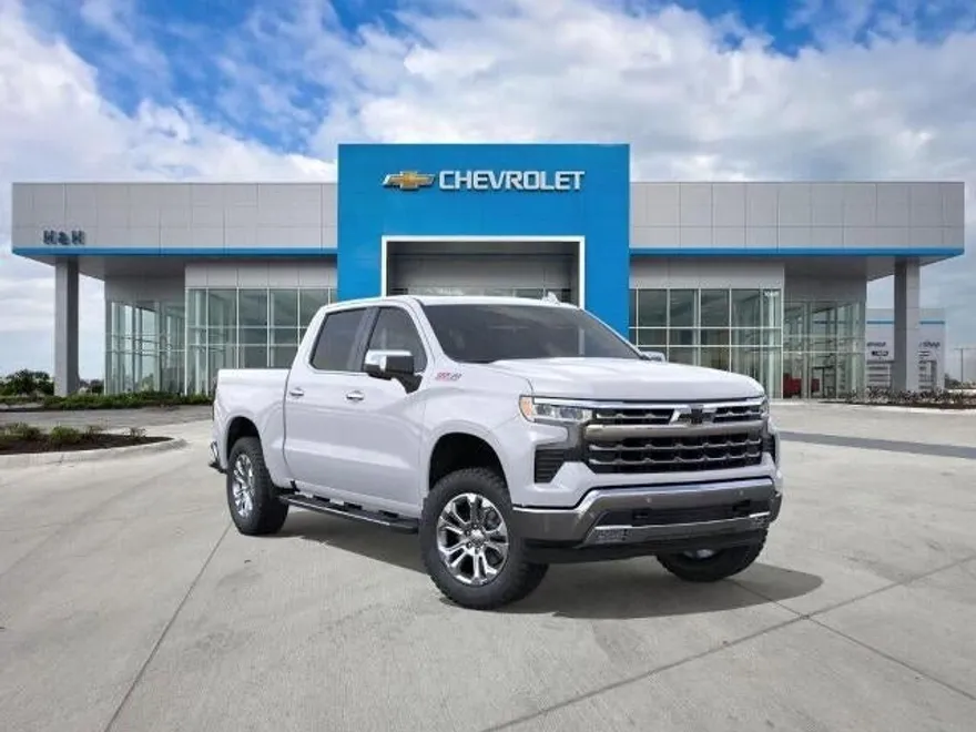 2026 Chevrolet Silverado 1500 LTZ photo 1