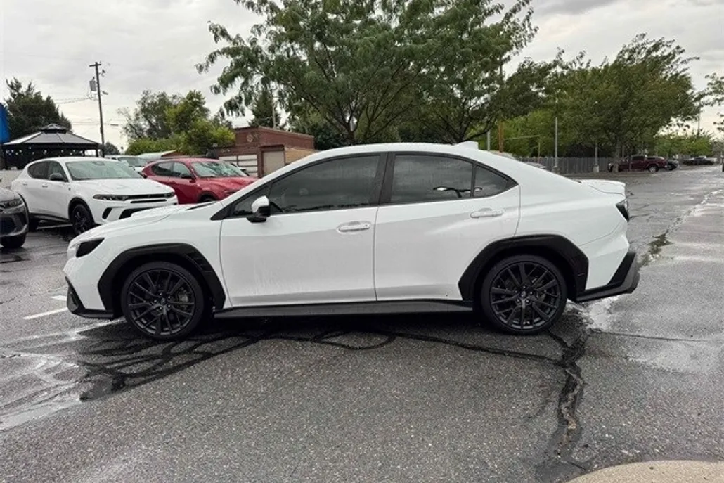 2022 Subaru WRX Premium photo 1