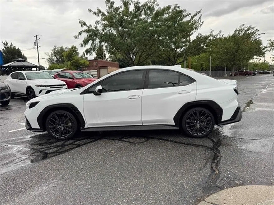 2022 Subaru WRX Premium photo 1