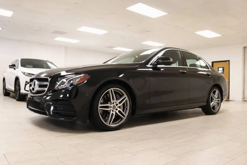 2020 Mercedes Benz E 350 photo 1