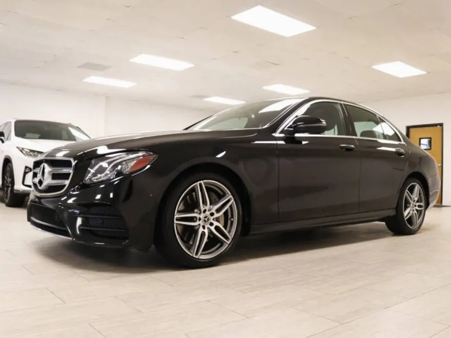 2020 Mercedes Benz E 350 photo 1