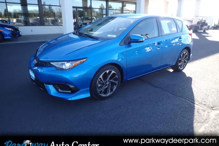 2016 Scion iM photo 1