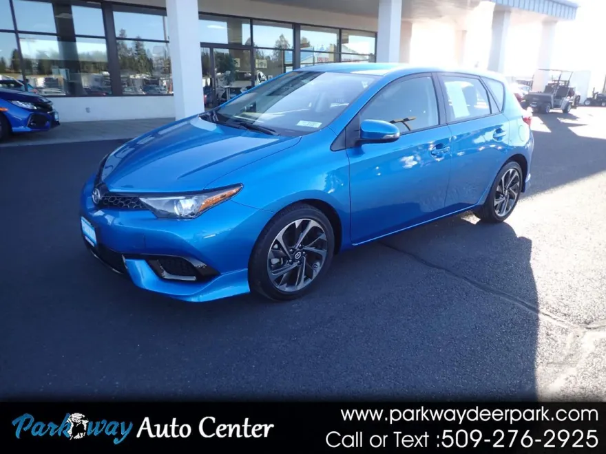 2016 Scion iM photo 1