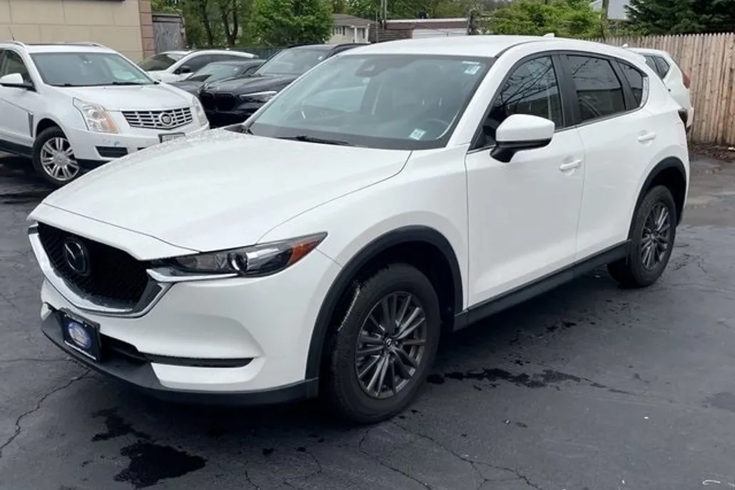 2021 Mazda CX-5 Touring photo 1