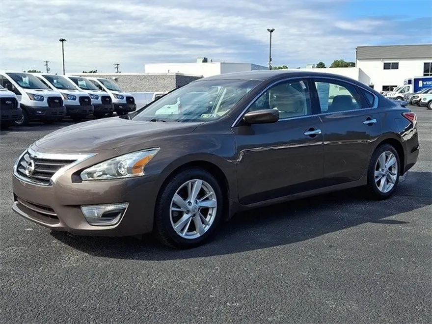 2014 Nissan Altima 2.5 SV photo 1