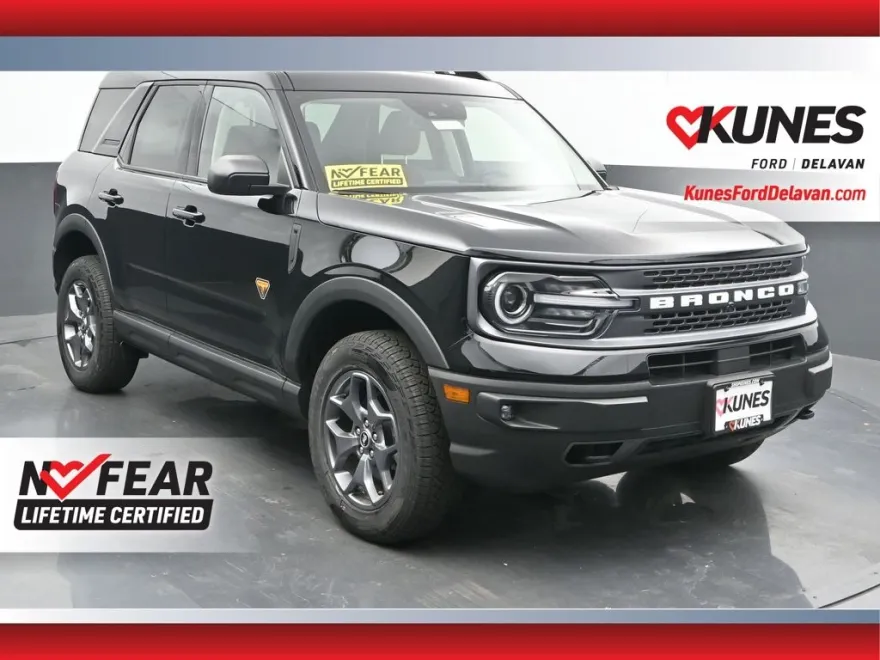 2024 Ford Bronco Sport Badlands photo 1