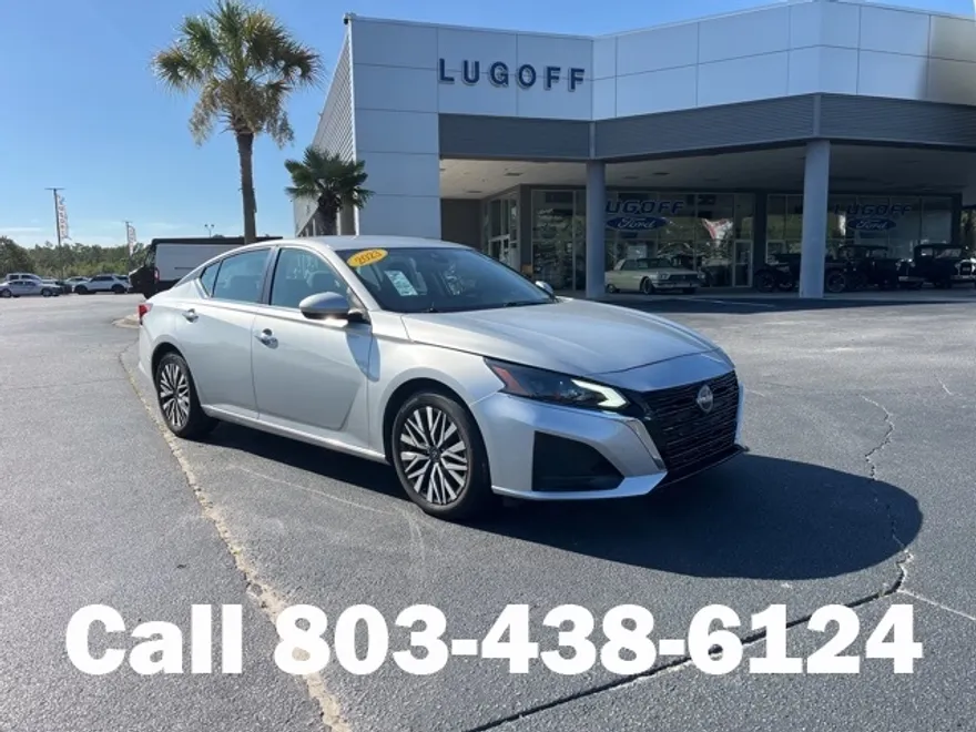 2023 Nissan Altima 2.5 SV photo 1