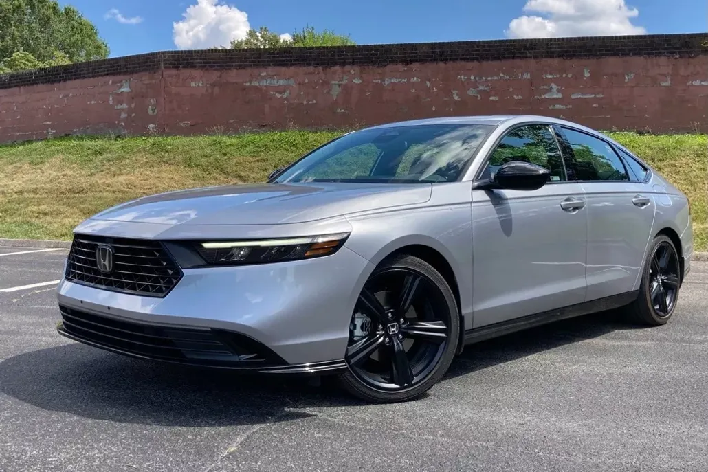 2024 Honda Accord Hybrid Sport-L photo 1