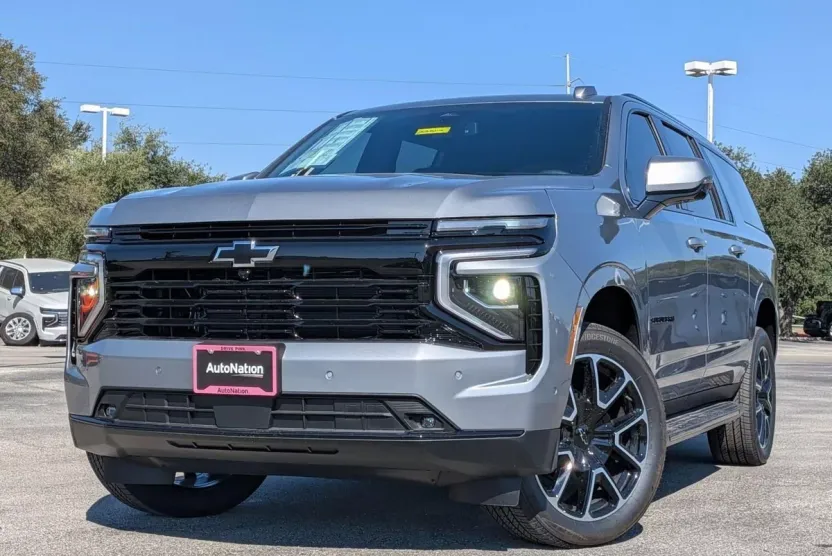 2026 Chevrolet Suburban RST photo 1