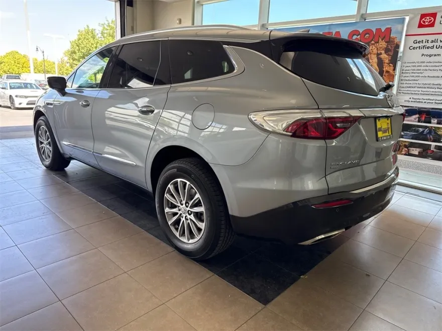 2024 Buick Enclave Premium photo 1