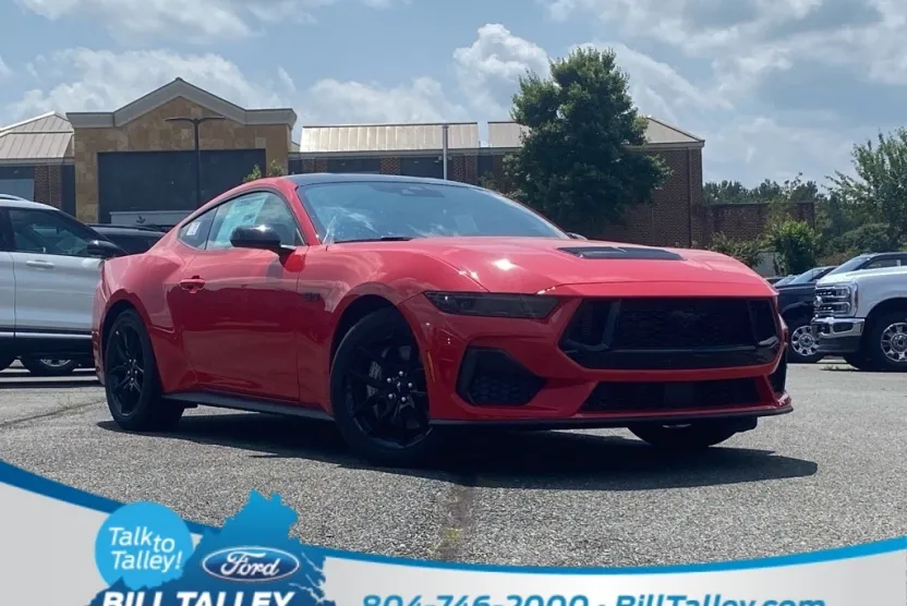 2025 Ford Mustang GT photo 1