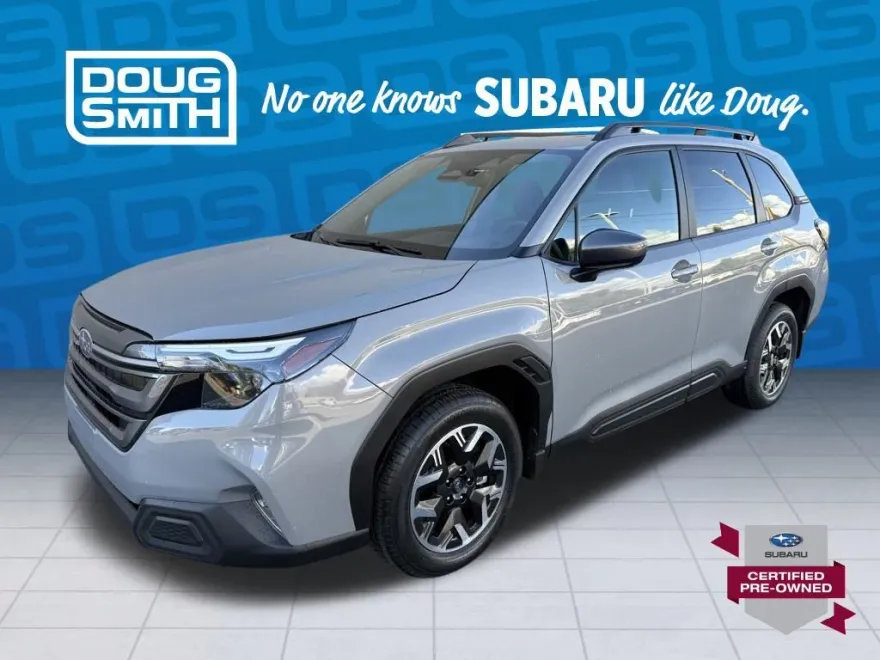 2025 Subaru Forester Premium photo 1