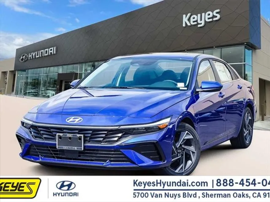 2025 Hyundai Elantra SEL Convenience photo 1