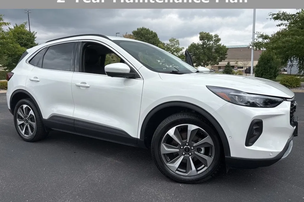 2024 Ford Edge Platinum photo 1