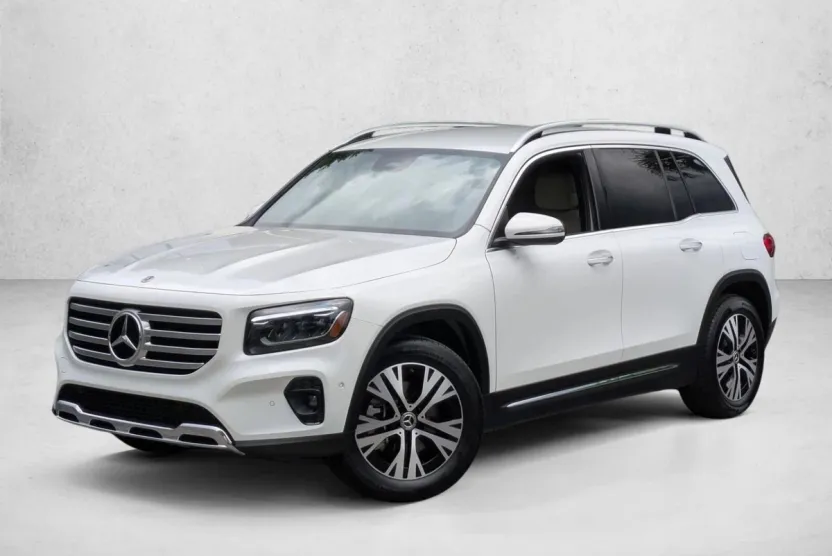 2025 Mercedes Benz GLB 250 photo 1