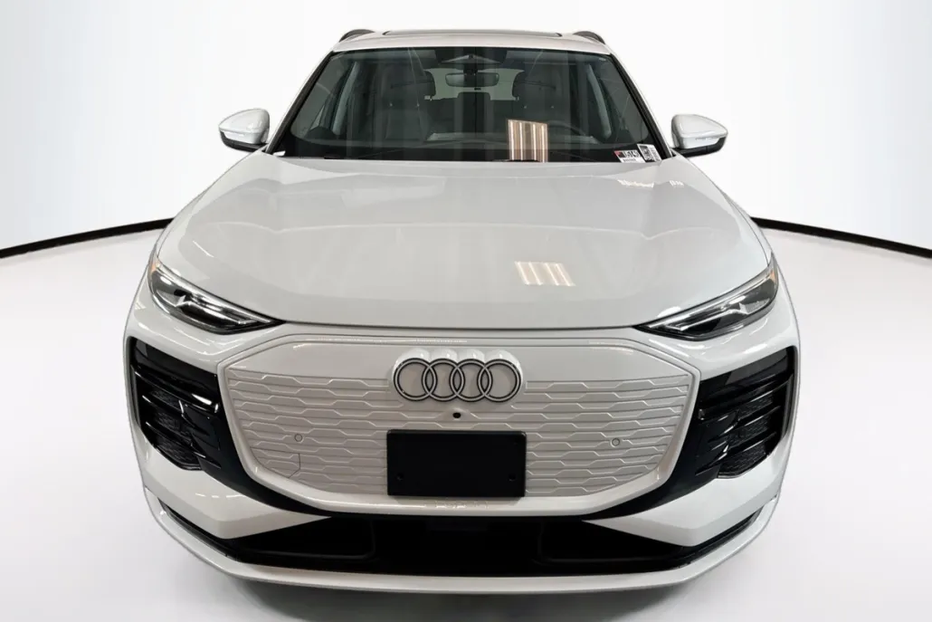 2025 Audi Q6 E-tron Premium photo 1