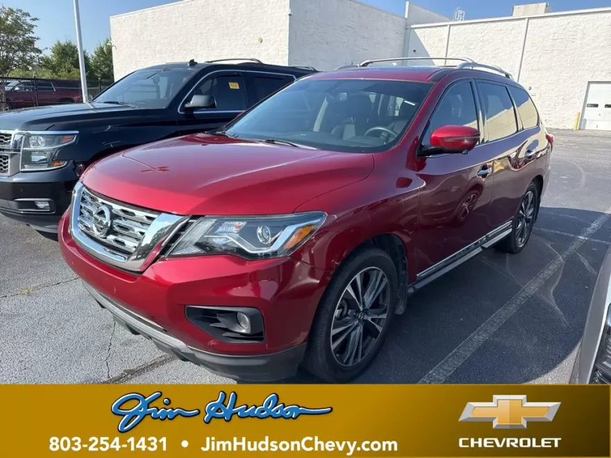 2018 Nissan Pathfinder Platinum photo 1