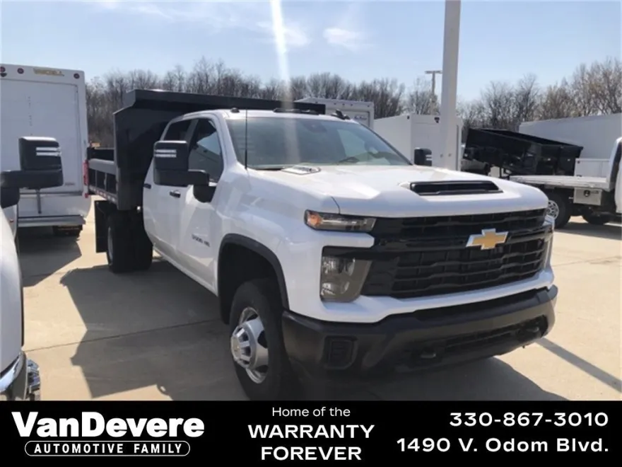 2024 Chevrolet Silverado 3500HD Work Truck photo 1