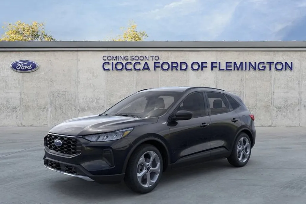 2025 Ford Escape ST-Line photo 1