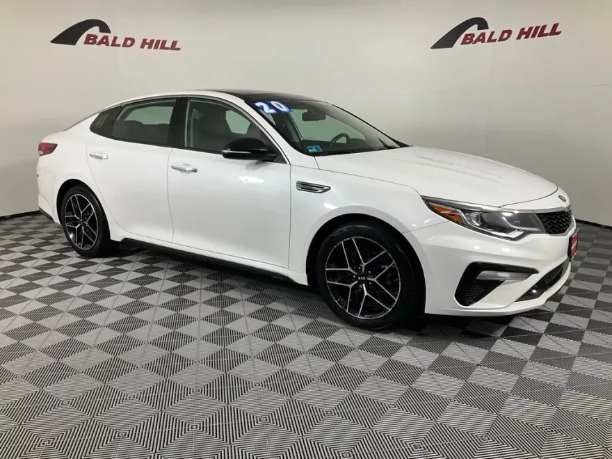 2020 Kia Optima SE photo 1