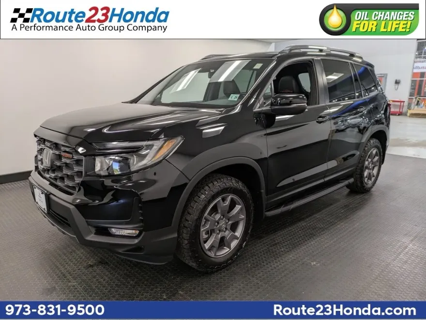 2024 Honda Passport TrailSport photo 1