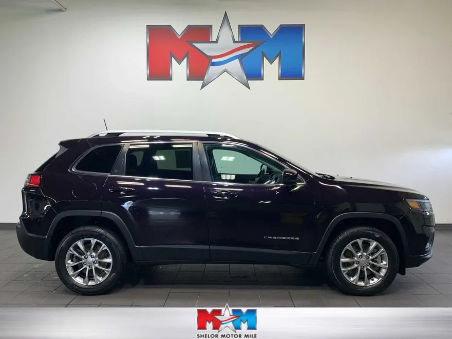 2021 Jeep Cherokee Latitude photo 1